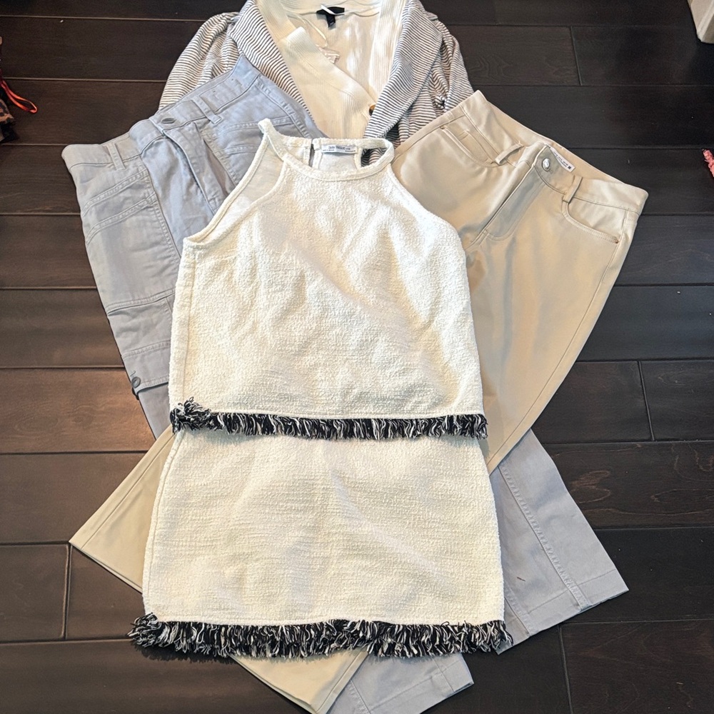 Madewell Zara Topshop Calslon 

5 for $30 + 1 free 👖 
No bundling will cancel